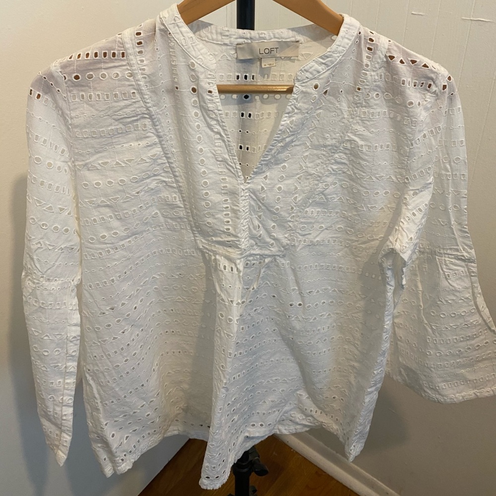 Women’s white shirt from Loft